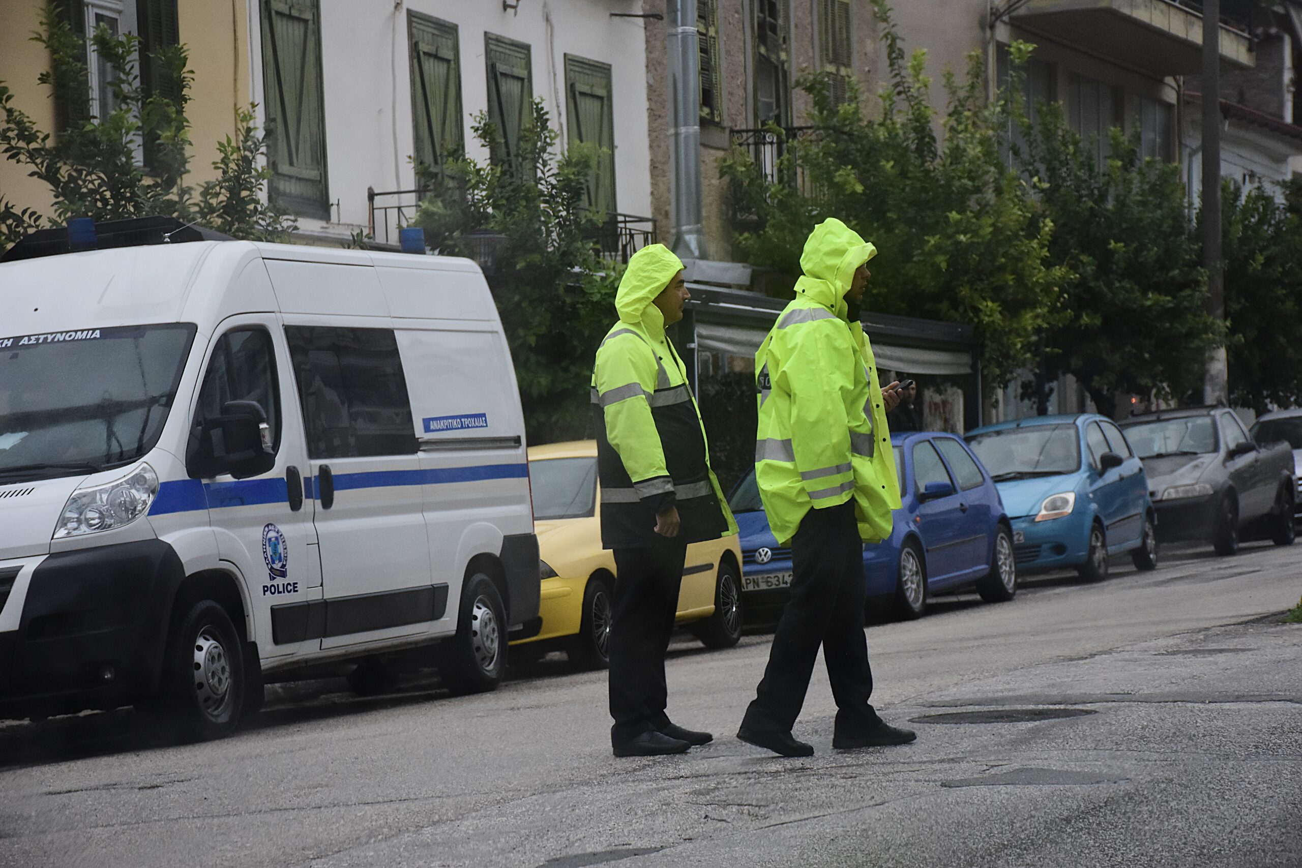 Αποκαταστάθηκε η κυκλοφορία στη Λεωφόρο Αθηνών – Σουνίου ― Είχε διακοπεί λόγω πτώσης καλωδίου