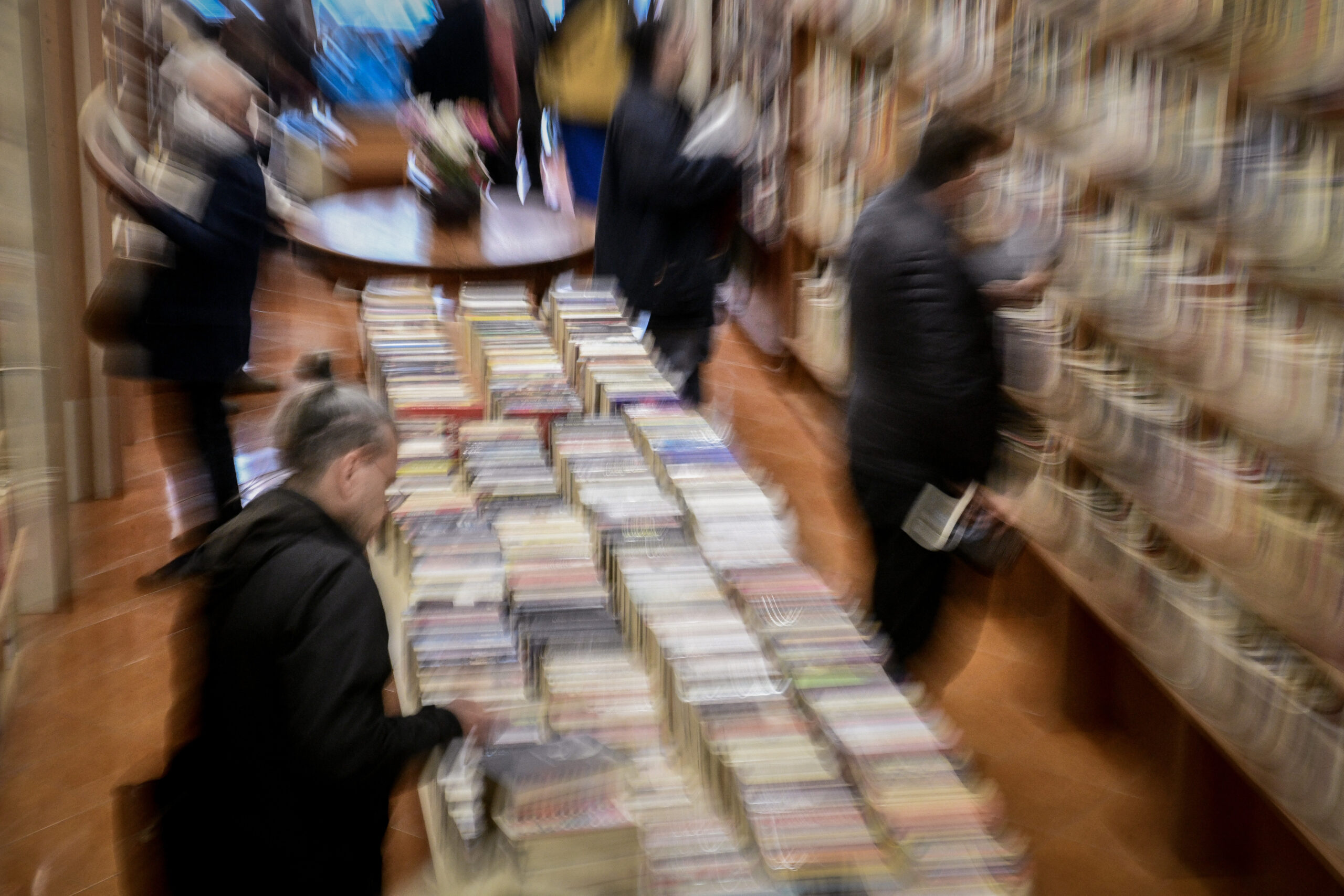 ΑΝΟΙΞΕ ΣΗΜΕΡΑ ΣΤΗΝ ΠΛΑΤΕΙΑ ΜΕΣΟΛΟΓΓΙΟΥ ΣΤΟ ΠΑΓΚΡΑΤΙ ΤΟ ΠΑΛΑΙΟΒΙΒΛΙΟΠΩΛΕΙΟ ΤΩΝ ΑΣΤΕΓΩΝ "Ο ΑΝΕΣΤΙΟΣ" (ΤΑΤΙΑΝΑ ΜΠΟΛΑΡΗ/ EUROKINISSI)