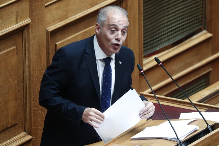 Συνέχεια στην πολιτική αντιπαράθεση με επίκεντρο τη δήλωση του Κ. Βελόπουλου