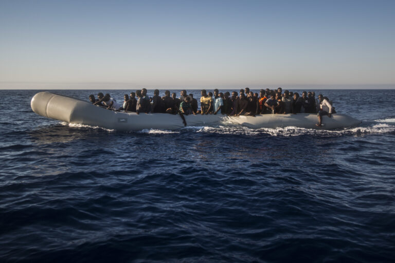 Διάσωση τεσσάρων Νιγηριανών – Διήνυσαν 3.500 μίλια επάνω σε πηδάλιο πλοίου