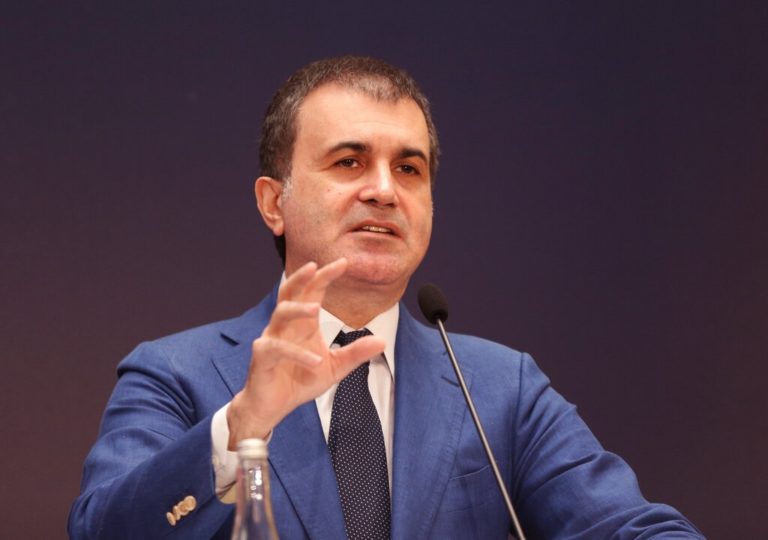 Ομέρ Τσελίκ: Τα προβλήματα με την Ελλάδα συνεχίζονται αλλά υπάρχει συνεργασία
