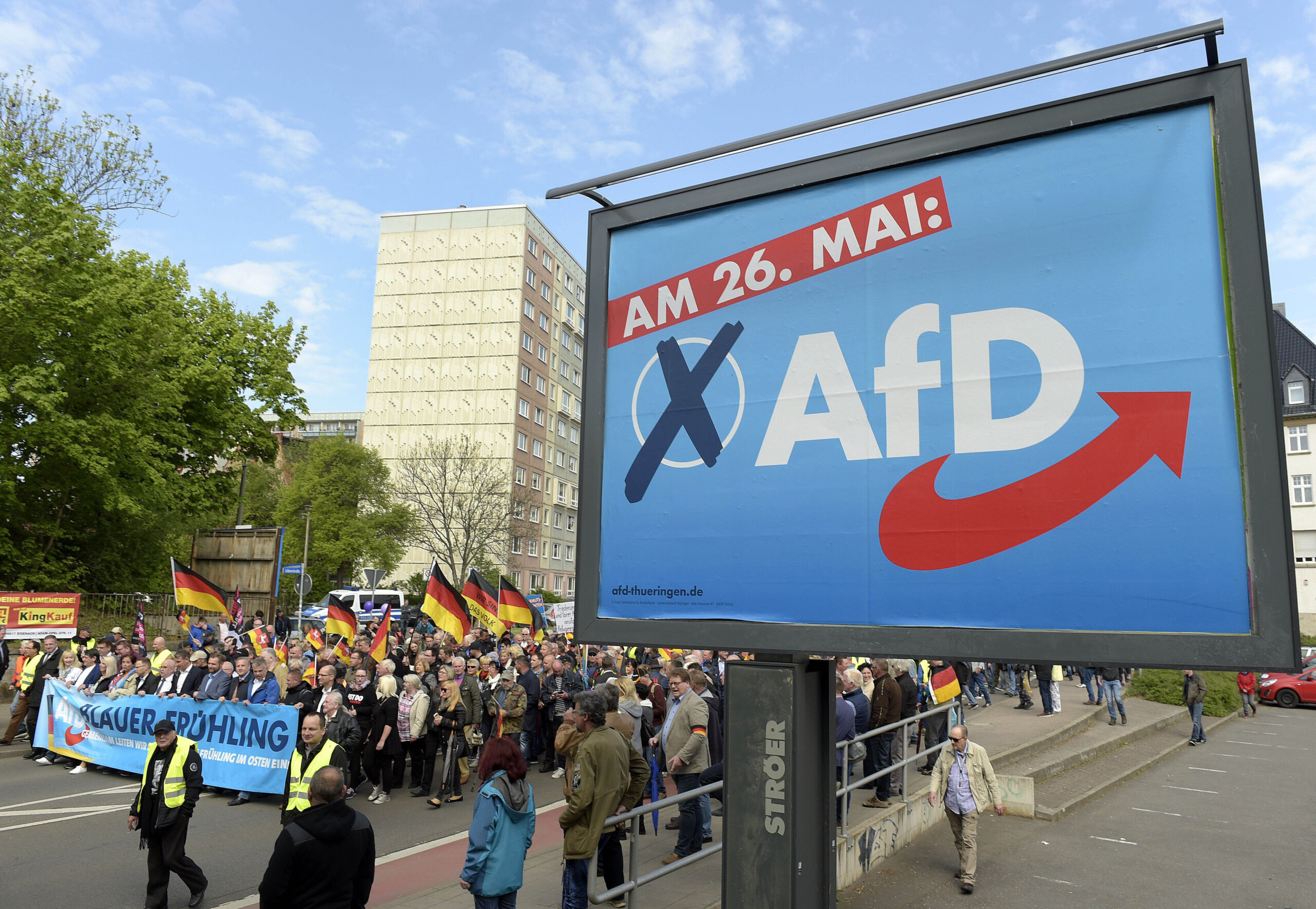 Γερμανία: Συνεχίζει τη δημοσκοπική της άνοδο η AfD – Παραμένει η δυσαρέσκεια για το έργο της κυβέρνησης