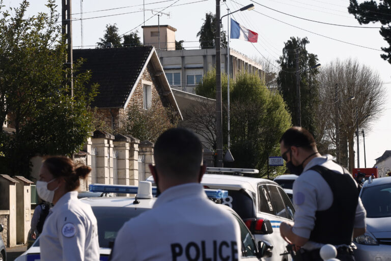 Γαλλία: Ένας 18χρονος σκοτώθηκε από σφαίρες λίγες μόλις ημέρες μετά τον θάνατο ενός παιδιού στην ίδια συνοικία της πόλης Νιμ