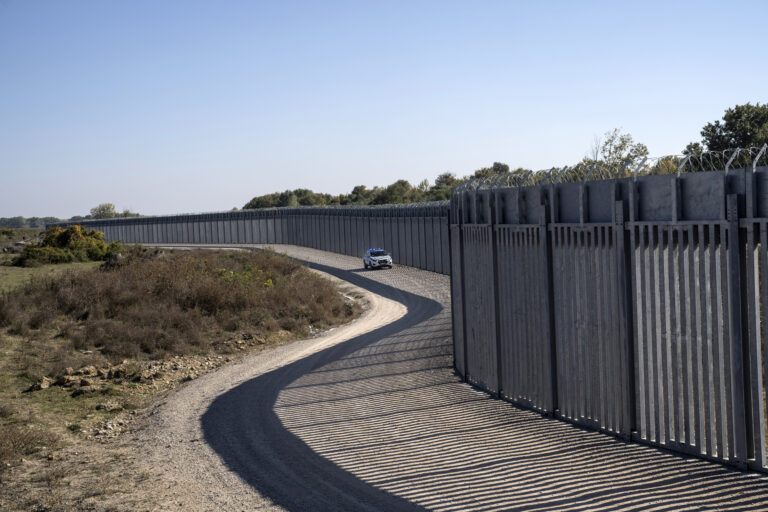Έβρος: Σύλληψη έξι παράτυπων μεταναστών στη Λευκίμμη