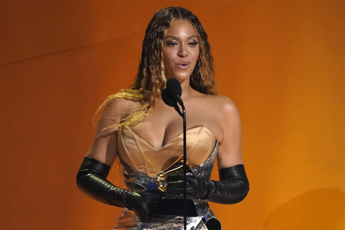 Η Madonna σε συναυλία της Beyonce – Μία από τις πρώτες δημόσιες εμφανίσεις μετά τη νοσηλεία της