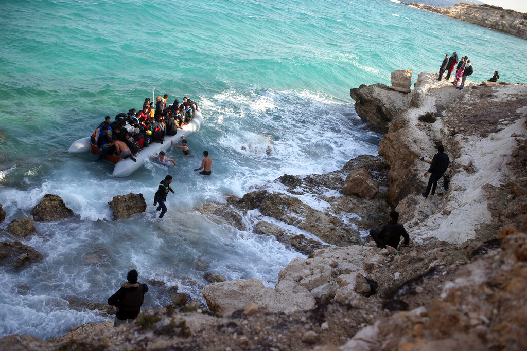 Πράσινο Ακρωτήρι: Φόβοι για περισσότερους από 60 νεκρούς σε ανατροπή πλοίου με μετανάστες