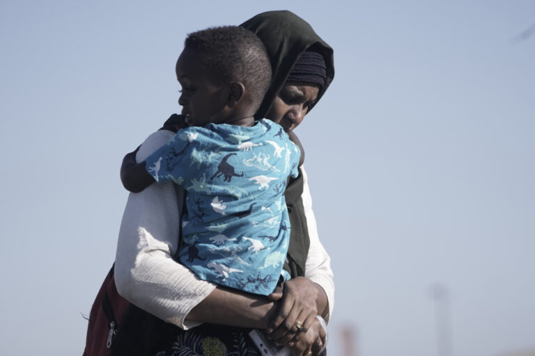 Σουδάν – MSF: Σε καταυλισμό εκτοπισμένων στο Νταρφούρ πεθαίνει ένα παιδί κάθε δυο ώρες