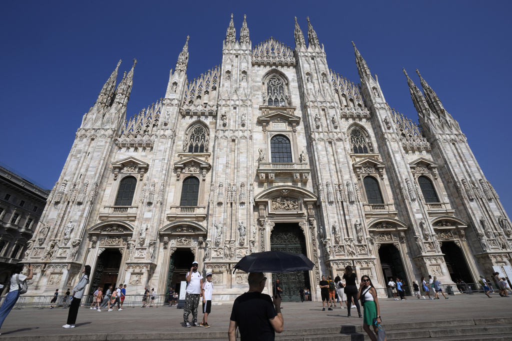 Μιλάνο: Δύο αγόρια στο κωδωνοστάσιο του Duomo σε ύψος 108 μέτρων