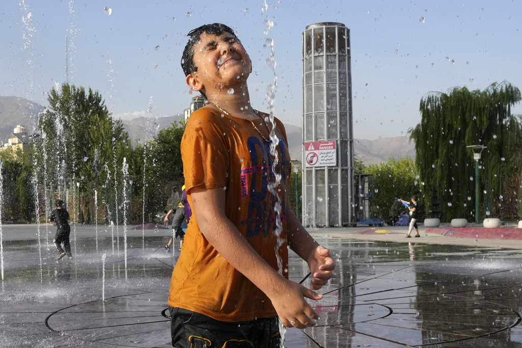 Η κυβέρνηση του Ιράν κηρύσσει διήμερες διακοπές λόγω υπερβολικής ζέστης