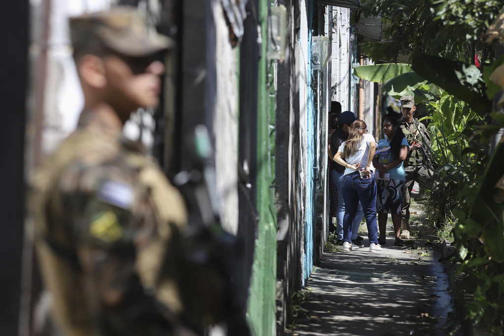Ελ Σαλβαδόρ: 6.000 στρατιωτικοί και αστυνομικοί αναπτύσσονται για να «καθαρίσουν» περιοχές από συμμορίες