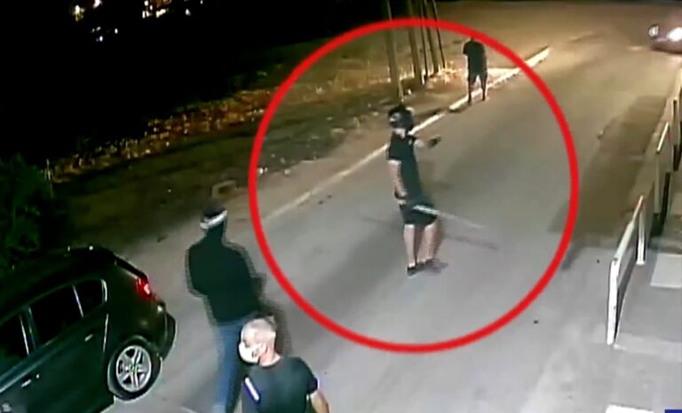 Στην ανακρίτρια ο οπαδός που συνελήφθη για τα επεισόδια στη Ν. Φιλαδέλφεια – Πήρε προθεσμία να απολογηθεί την επόμενη εβδομάδα