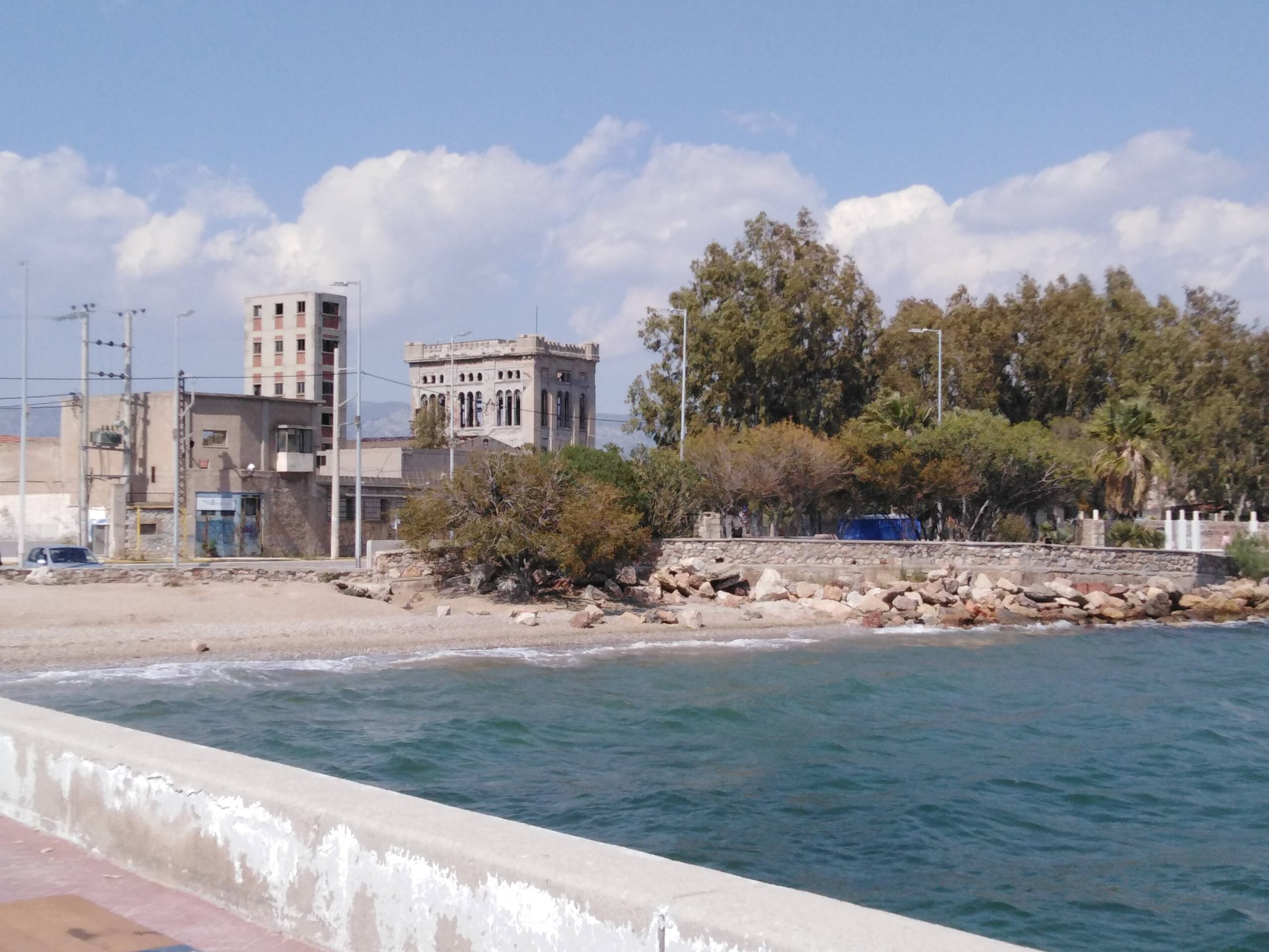 Kρόνος: Ελπίδες διάσωσης του ιστορικού κτιρίου της Ελευσίνας