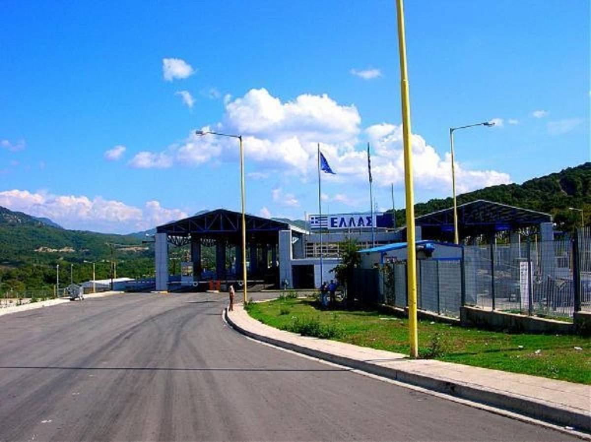 Ιωάννινα: Ουρές αυτοκινήτων στα ελληνοαλβανικά σύνορα Κακαβιάς