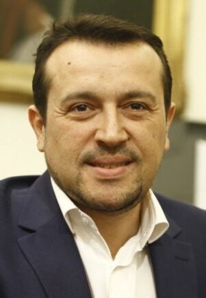 Ν. Παππάς: Ασεβείς και χυδαίοι – Τηλεδιοίκηση δεν υπήρχε από το 2019, το έγκλημα στα Τέμπη έχει υπογραφή Μητσοτάκη
