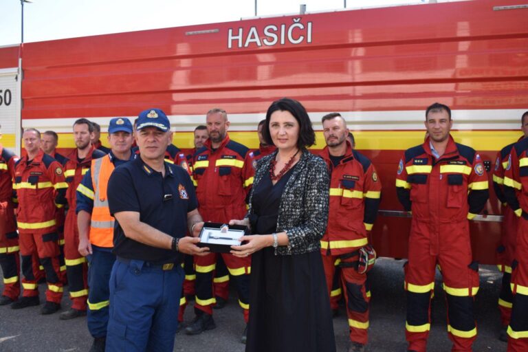 Πύργος: Η πρέσβης της Σλοβακίας στην Πυροσβεστική Ολυμπίας