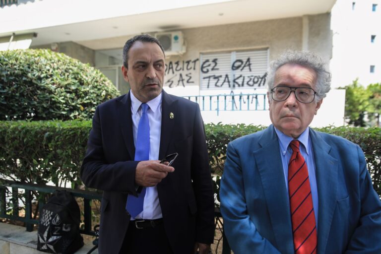 Σπαρτιάτες: Το μεσημέρι συνεδριάζει η ΚΟ για το θέμα των εννέα βουλευτών
