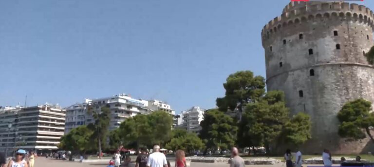 Έρημη πόλη η Θεσσαλονίκη- Τουρίστες δίνουν ζωή στο κέντρο