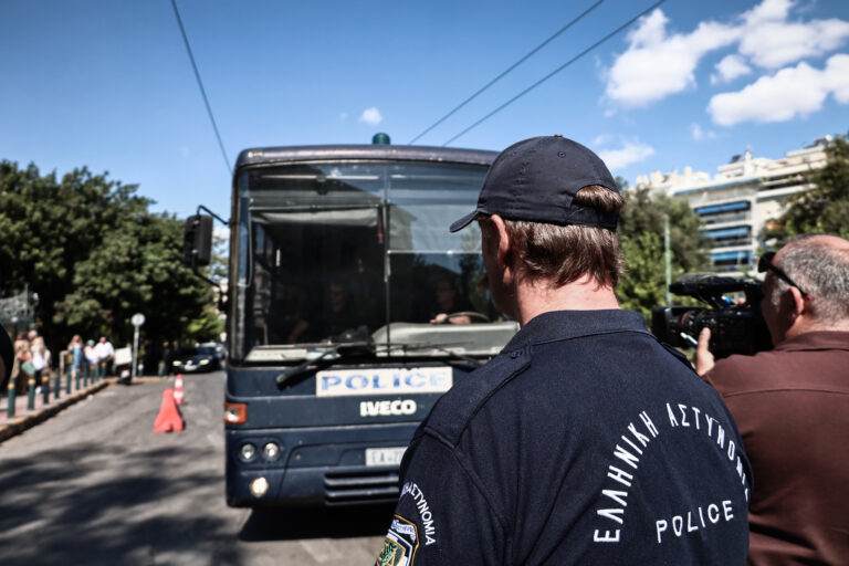 Τι προβλέπει το κυβερνητικό σχέδιο για την οπαδική βία – Η πορεία των ερευνών για τη δολοφονία του Μ. Κατσουρή