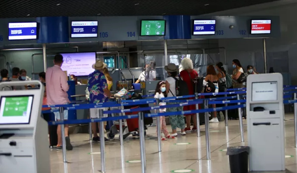 Στα ύψη η επιβατική κίνηση στα αεροδρόμια – Τον Ιούλιο διακινήθηκαν 11.342.154 επιβάτες