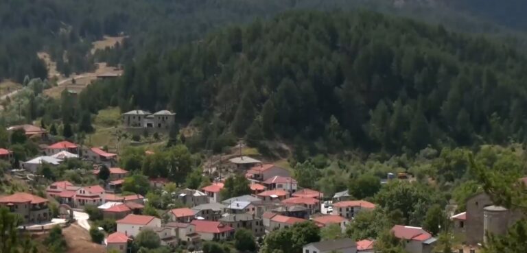 Ένθετο Τουρισμός: Δοτσικό Γρεβενών – 4 κάτοικοι τον χειμώνα, γεμάτο ζωή το καλοκαίρι