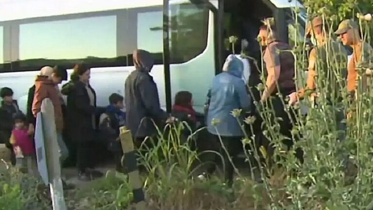 Έβρος: Επιχείρησαν να μεταφέρουν παράνομα μετανάστες και συνελλήφθησαν