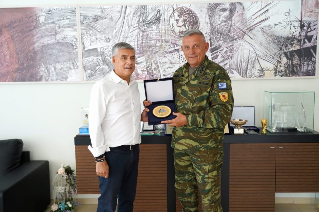 Επιχειρησιακό στρατηγείο και Εθνικό Κέντρο Αεροπορικών Επιχειρήσεων εγκαινίασε ο Α/ΓΕΕΘΑ στη Λάρισα