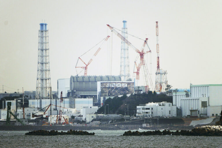 Ιαπωνία: Επίσκεψη στον πυρηνικό σταθμό της Φουκουσίμα έκανε ο Κισίντα – Στο επίκεντρο η απελευθέρωση του μολυσμένου νερού