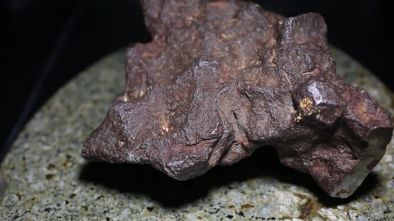 ΗΠΑ: Αγρότης ανακάλυψε ότι μια πέτρα που στήριζε την πόρτα του, ήταν τελικά μετεωρίτης