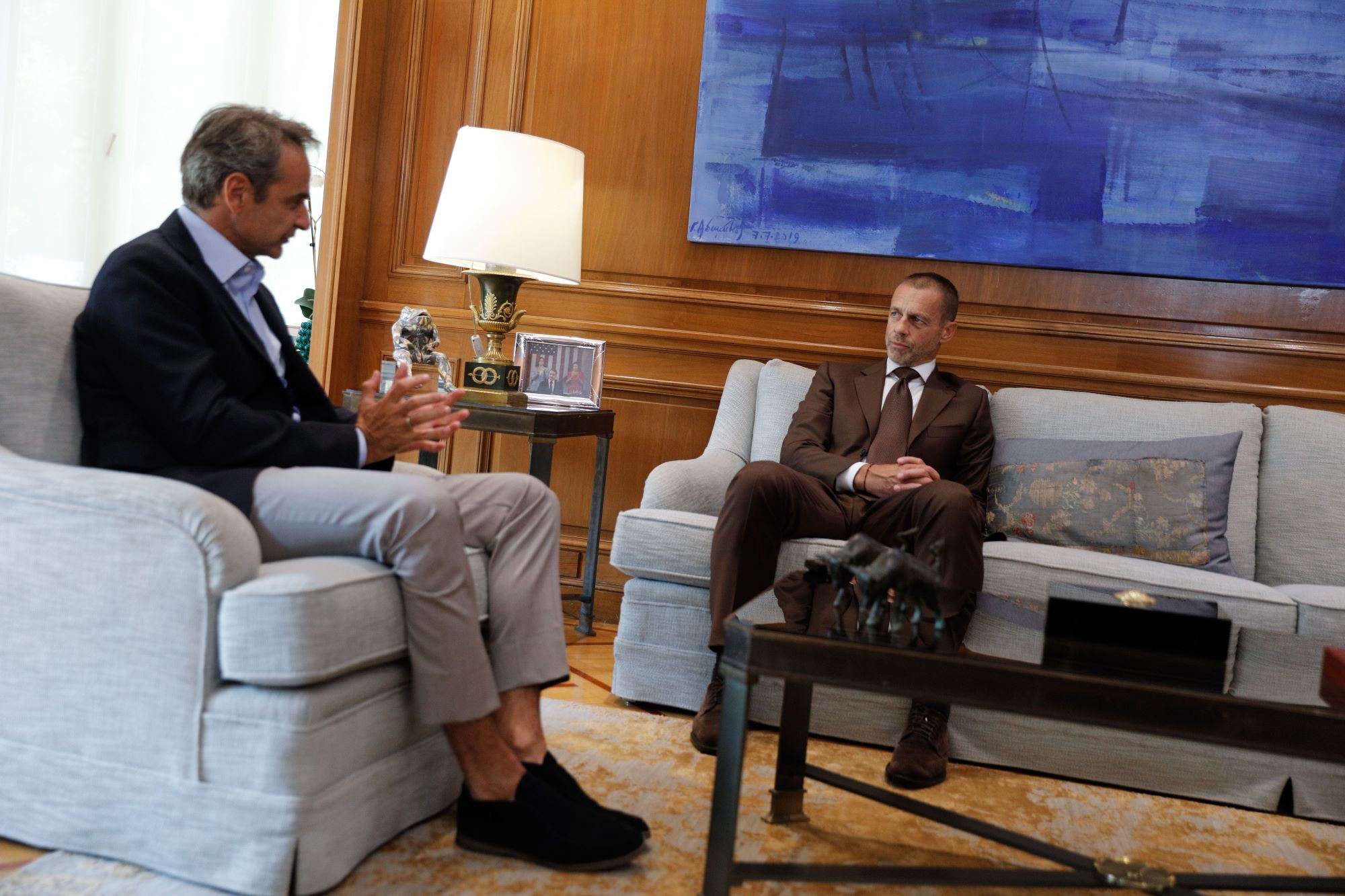 Κυρ. Μητσοτάκης: Συνάντηση με τον Πρόεδρο της UEFA στις 16/8 στο Μαξίμου – Σύσκεψη με τους ιδιοκτήτες τεσσάρων ΠΑΕ