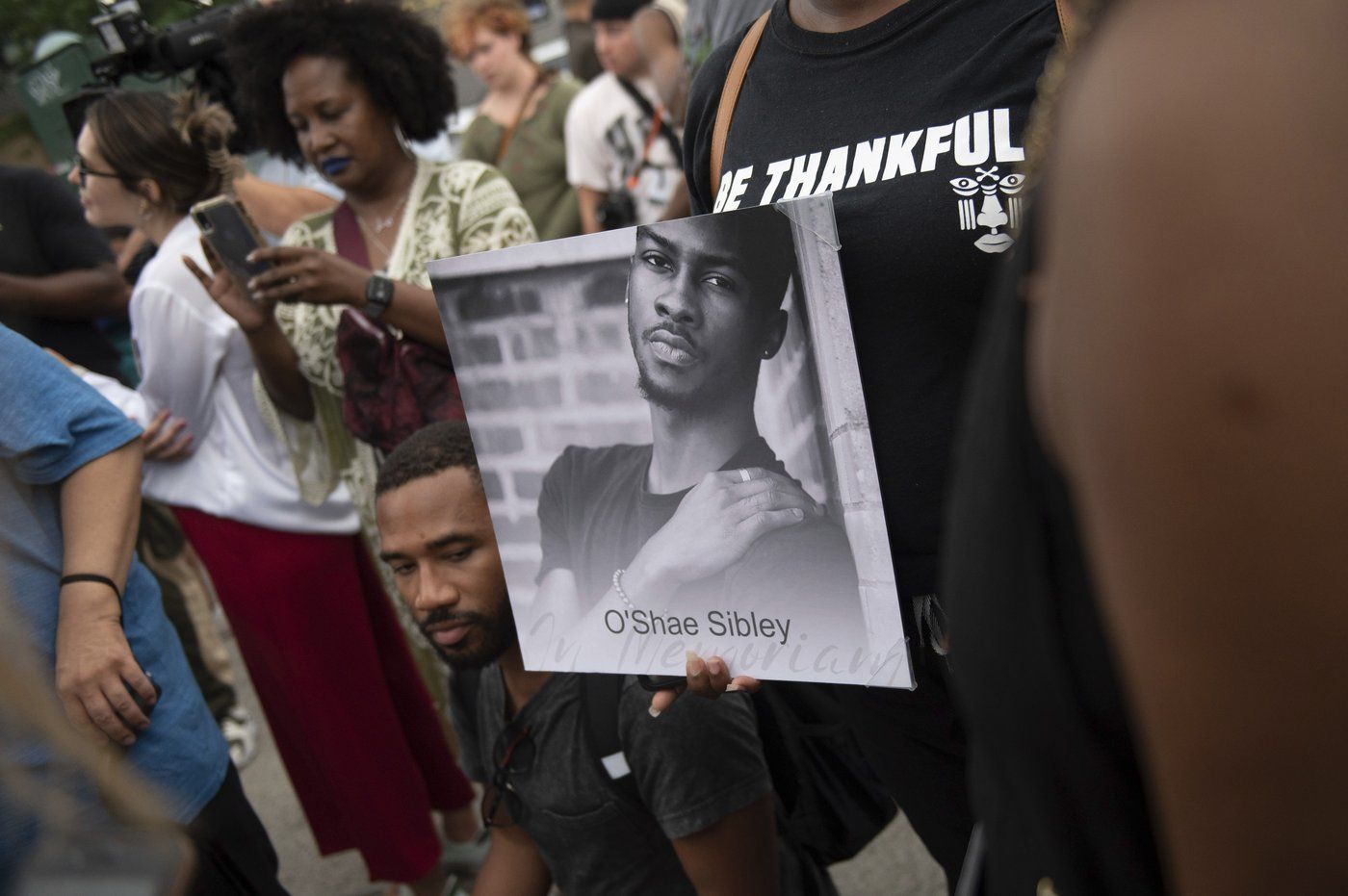  Νέα Υόρκη: Έφηβος συλλαμβάνεται για τη «ρατσιστική – ομοφοβική» δολοφονία μαύρου γκέι χορευτή