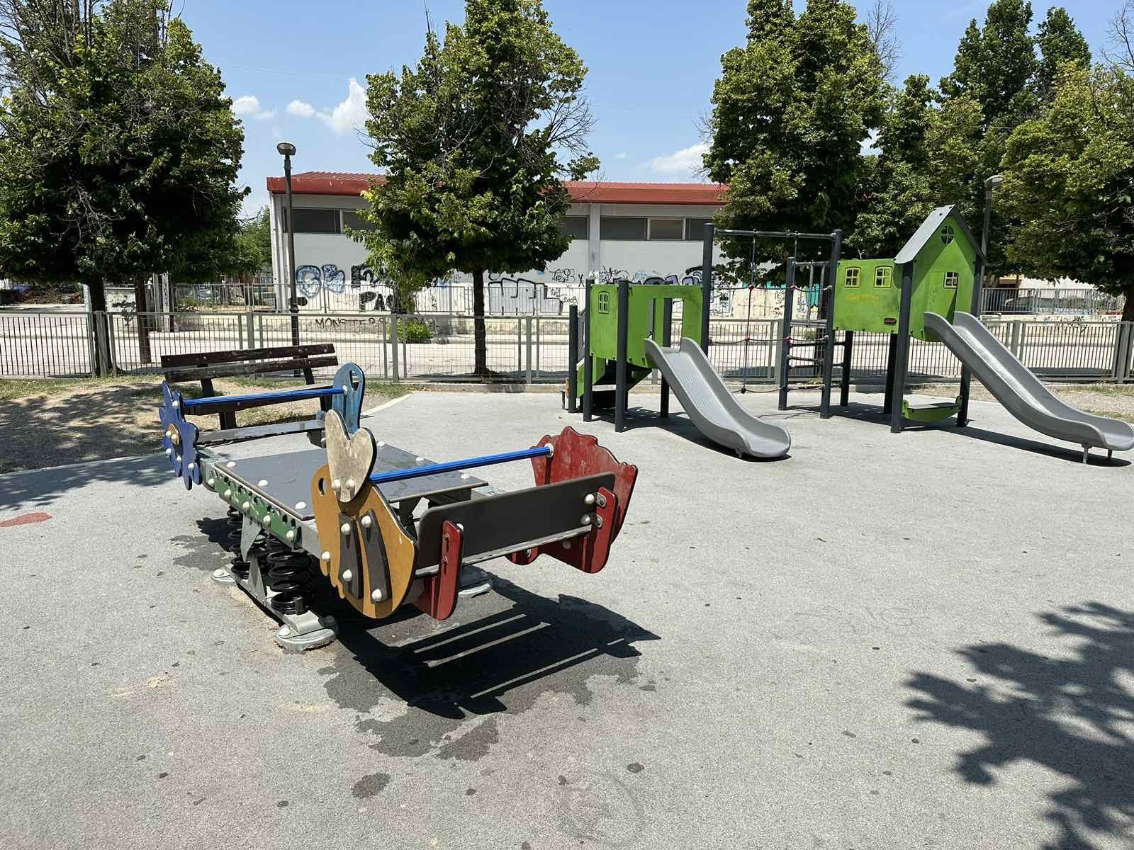 Δήμος Λαρισαίων: Κατασκευάζονται νέες και αναβαθμίζονται 7 παιδικές χαρές