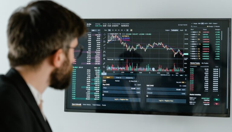 Στο 2,6% ο πληθωρισμός το Δεκέμβριο – Με 47,7% «πέταξαν» τα αεροπορικά εισιτήρια