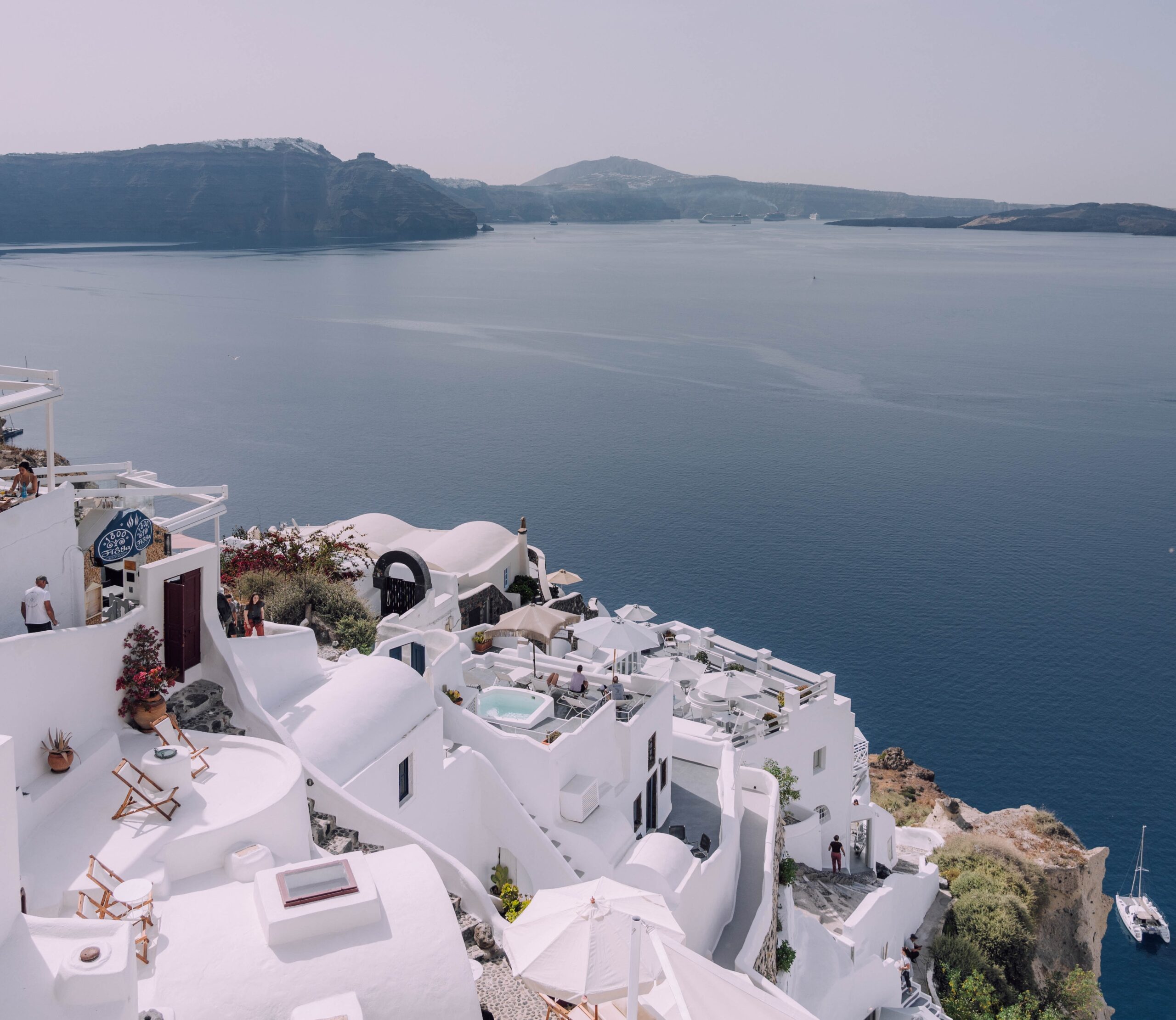 Πώς και πού πηγαίνει ο ελληνικός τουρισμός; -Συνέντευξη με τον Καθηγητή Τουριστικής Πολιτικής και Ανάπτυξης Πάρι Τσάρτα