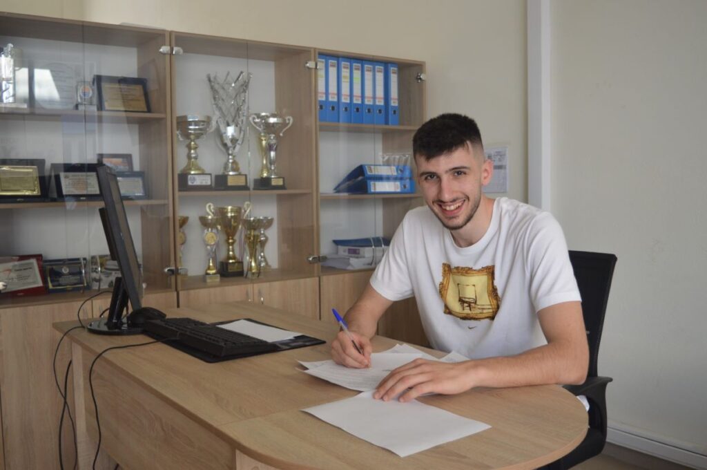 Επένδυση με Χρήστο Νίκολη και Παναγιώτη Δήμο στον Α.Σ. Καρδίτσας