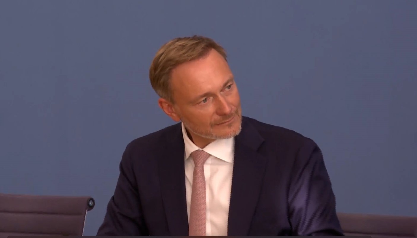 Ο Υπ. Οικονομικών της Γερμανίας στην ΕΡΤ:  Είμαστε εξαρτημένοι από εισαγωγές ενέργειας από τη Ρωσία, αντιμετωπίζουμε τις συνέπειες