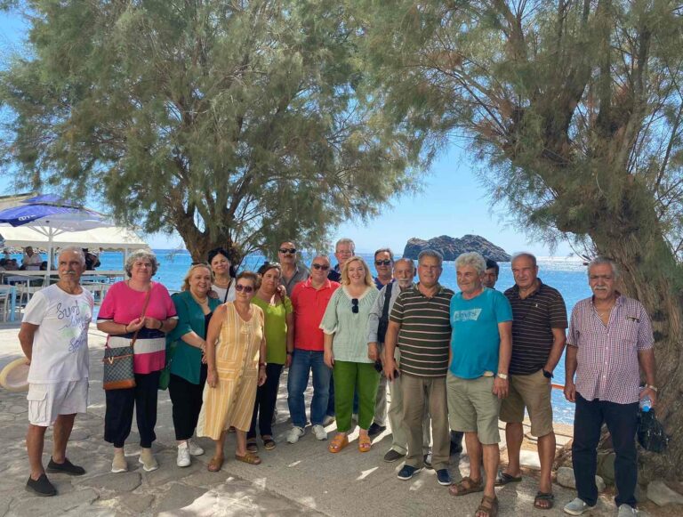 Περιοδεία της Β. Χοχλάκα σε χωριά της Δυτικής Λέσβου