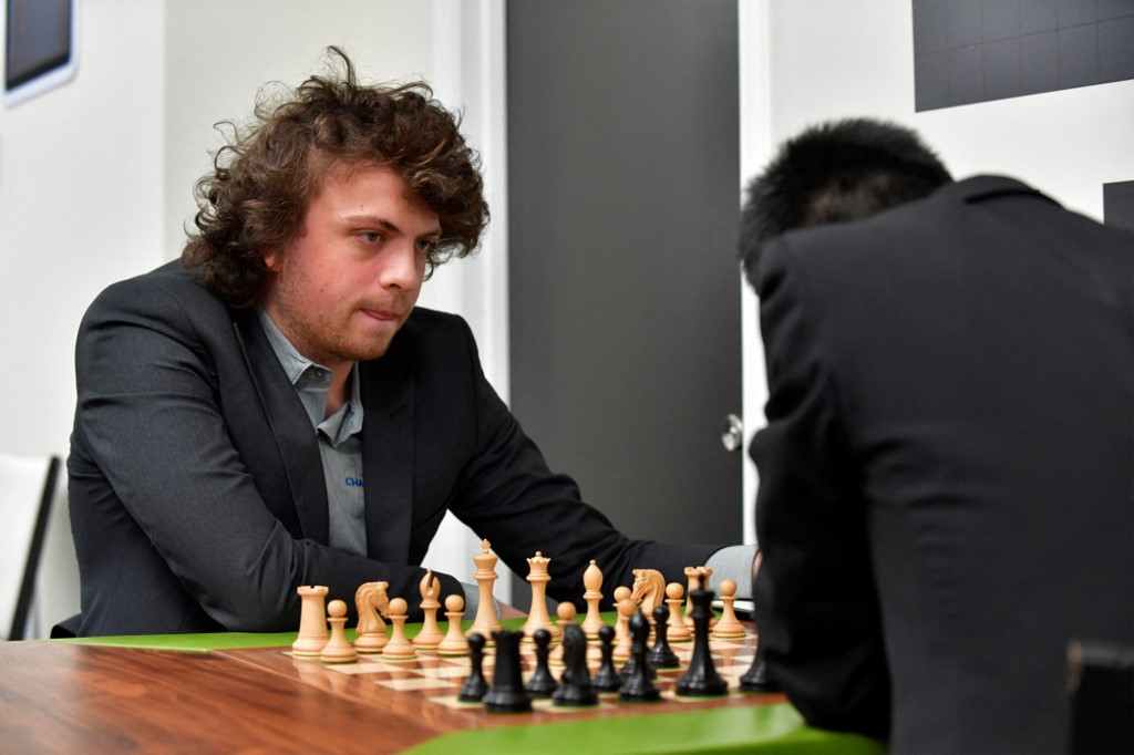 Ο Χανς Νίμαν αποκαταστάθηκε από το Chess.com και υπόσχεται να γίνει «ο καλύτερος σκακιστής στον κόσμο»