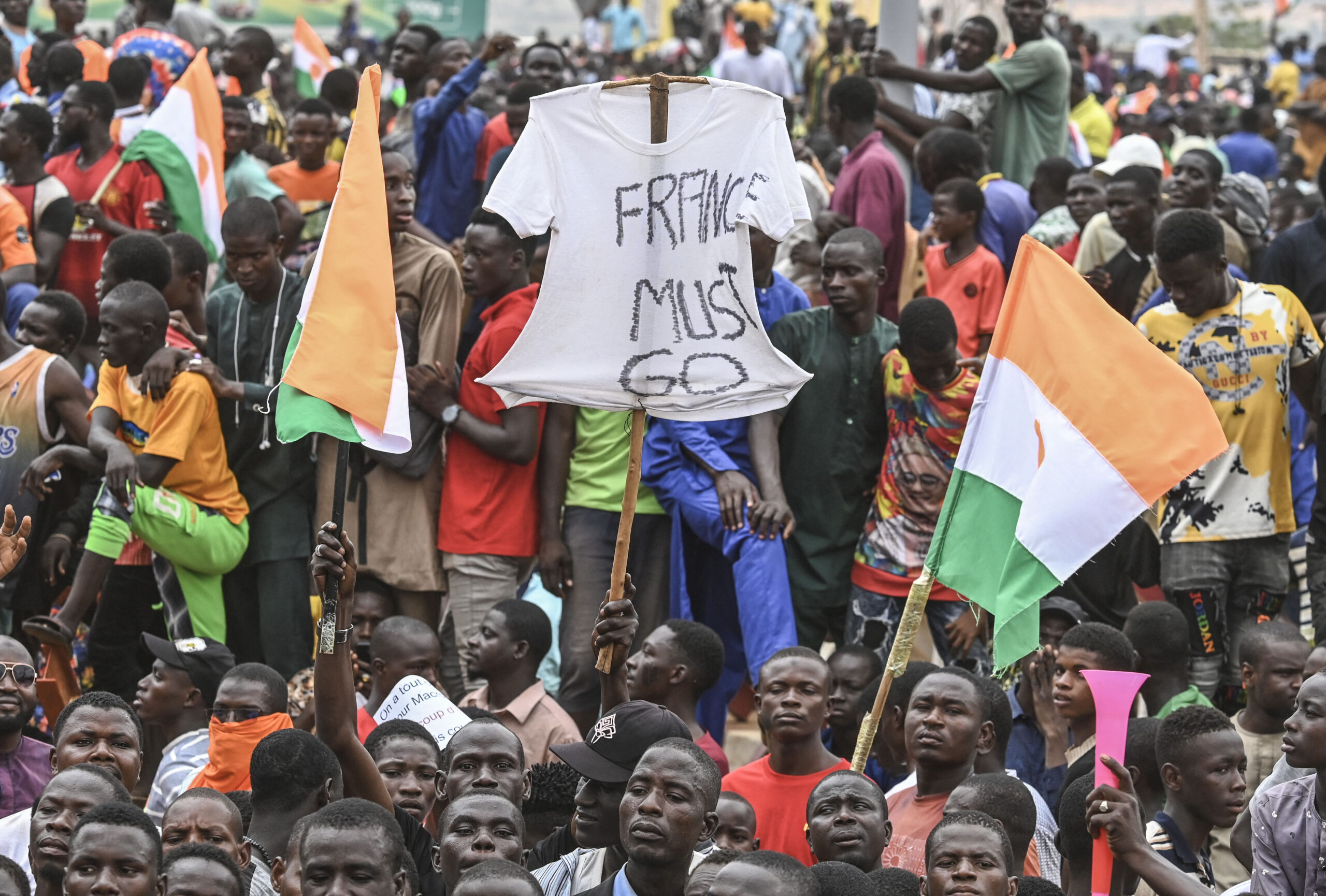 Νίγηρας: Διαδηλώσεις εναντίον των Γάλλων στρατιωτών στη Νιαμέι και το Καλάμ