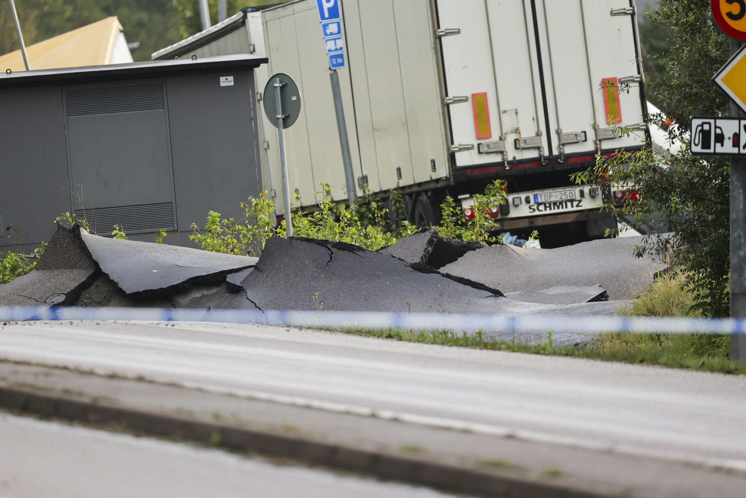 Σουηδία: Κατολίσθηση προκάλεσε την κατάρρευση μεγάλου τμήματος αυτοκινητοδρόμου τη νύχτα – Τρεις άνθρωποι τραυματίστηκαν ελαφρά