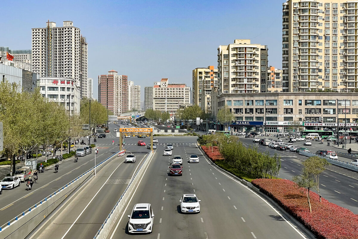 Κίνα: Δοκιμάζει αυτοκινητόδρομο 2.250 χιλιομέτρων στον οικονομικό διάδρομο με τη Μογγολία και τη Ρωσία