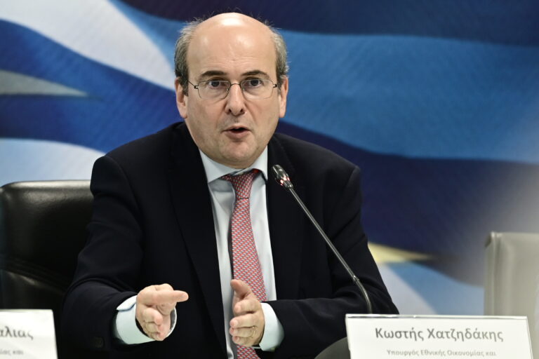 Συνάντηση Κ. Χατζηδάκη – Ένωσης Ελλήνων Εφοπλιστών: Προώθηση επενδύσεων και συνεισφορά της ΕΕΕ στην αντιμετώπιση της κακοκαιρίας