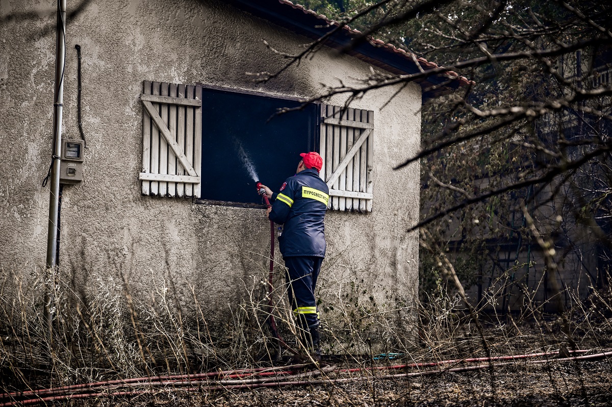 Λέσβος: Ενημερώσεις για την υποχρεωτική προληπτική πυροπροστασία ακινήτων εντός και πλησίον του δάσους