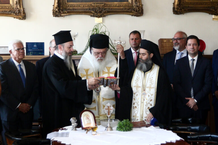 Αρχιεπίσκοπος Ιερώνυμος για νέες ταυτότητες: Να έχουμε εμπιστοσύνη στην εκκλησία, τα βλέπει όλα