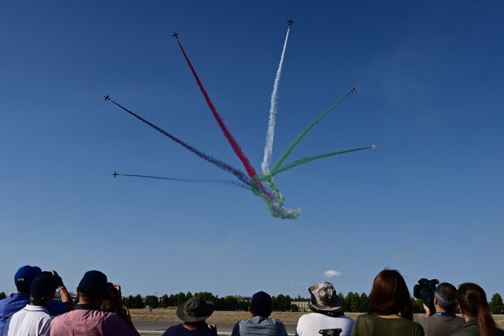 Athens Flying Week – Φωτογραφίες που «κόβουν την ανάσα»: Σπουδαίο αεροπορικό υπερθέαμα