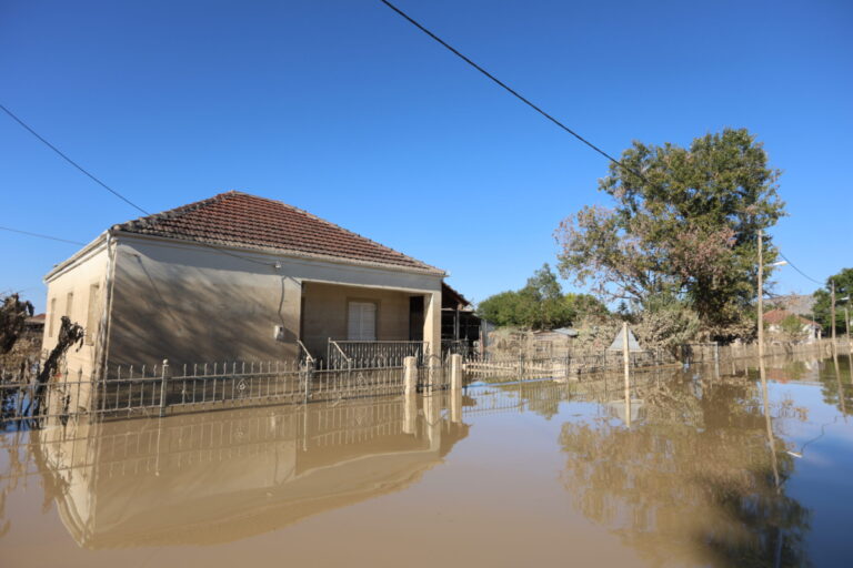 «Η επόμενη μέρα στη Θεσσαλία»: Ειδικοί αναλύουν τους κινδύνους που θα υπάρξουν στις πλημμυρισμένες περιοχές