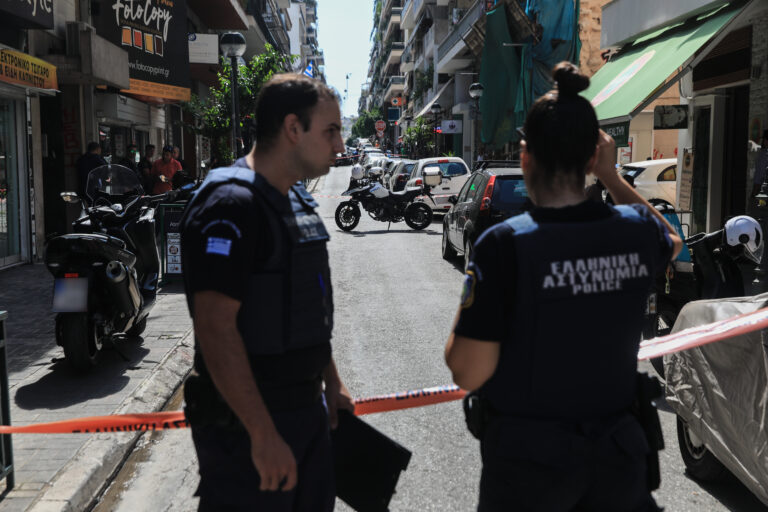 Αύριο, Τρίτη θα απολογηθεί στον ανακριτή ο 68χρονος που σκότωσε τον 39χρονο στον Πειραιά