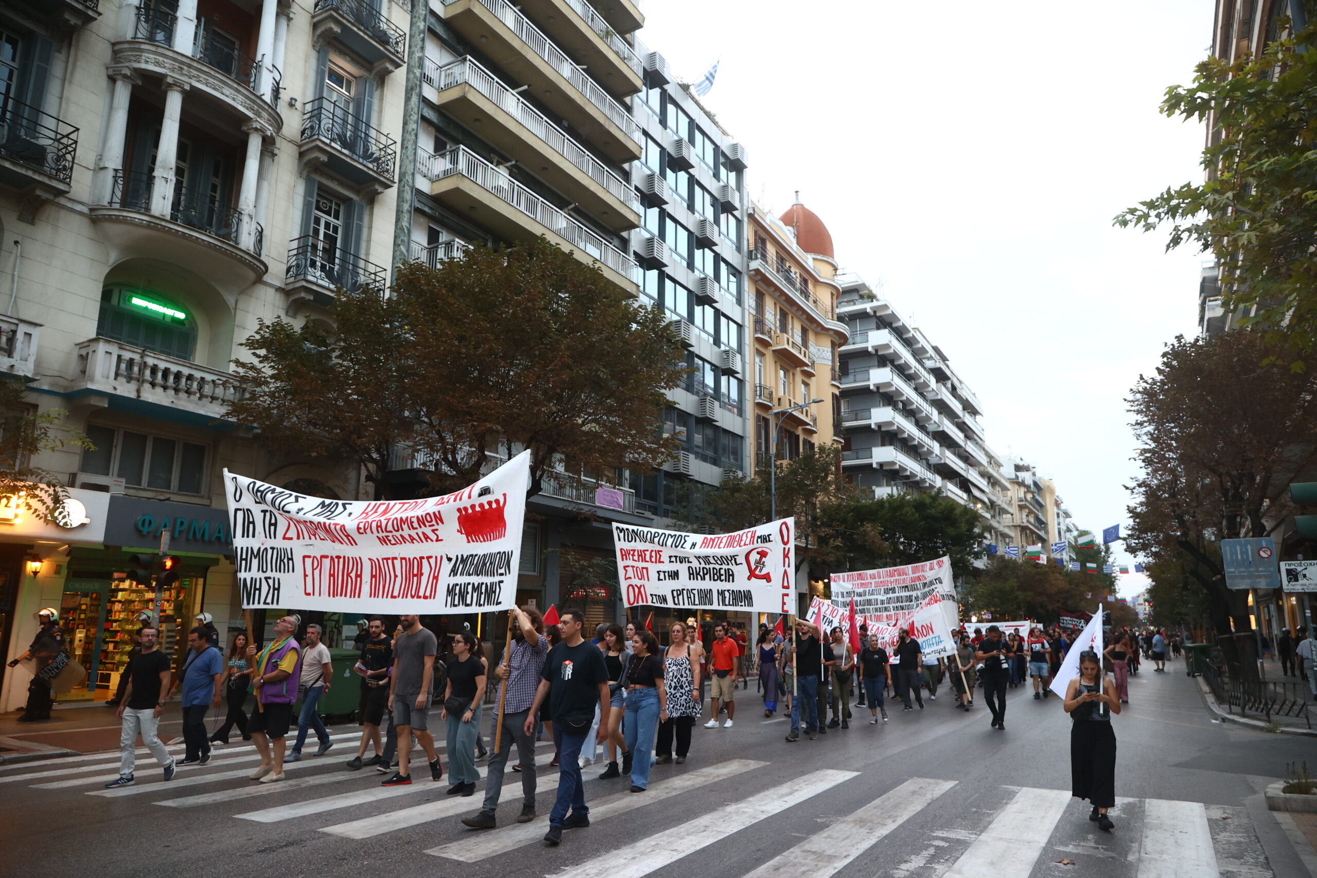 Θεσσαλονίκη: Σε εξέλιξη συγκεντρώσεις και πορείες στο κέντρο της πόλης