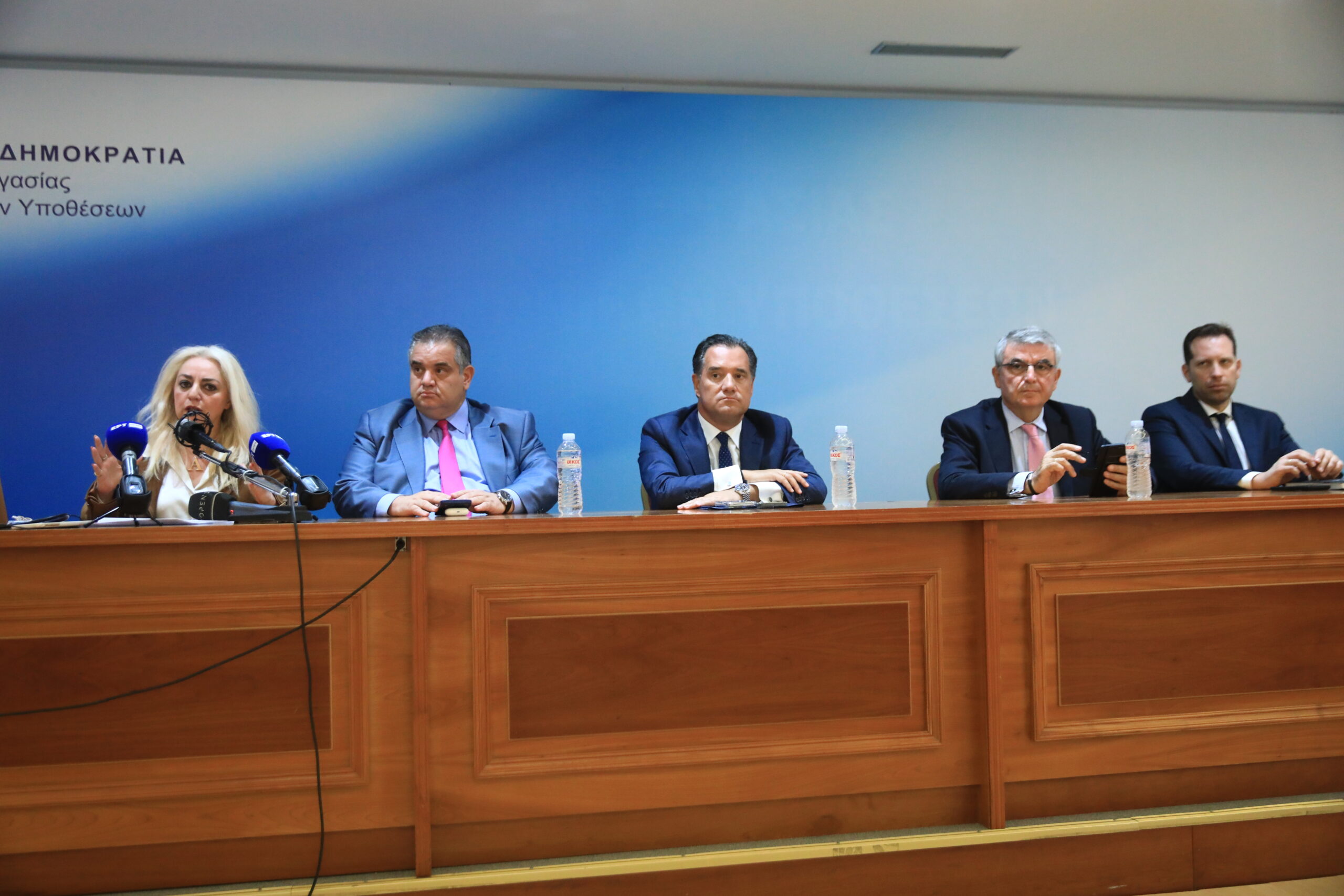[363605] ΣΥΝΕΝΤΕΥΞΗ ΤΥΠΟΥ ΤΗΣ ΗΓΕΣΙΑΣ ΤΟΥ ΥΠΟΥΡΓΕΙΟΥ ΕΡΓΑΣΙΑΣ ΓΙΑ ΤΟ "ΞΕΠΑΓΩΜΑ" ΤΩΝ ΤΡΙΕΤΙΩΝ(ΓΙΑΝΝΗΣ ΠΑΝΑΓΟΠΟΥΛΟΣ/EUROKINISSI)
