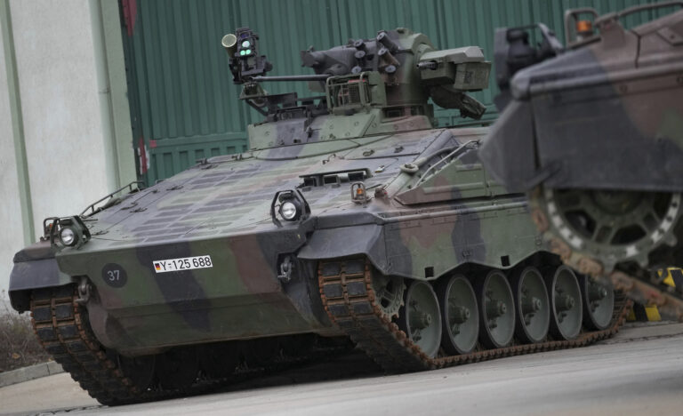 Δανία: Τα πρώτα άρματα μάχης Leopard 1 έφθασαν στην Ουκρανία