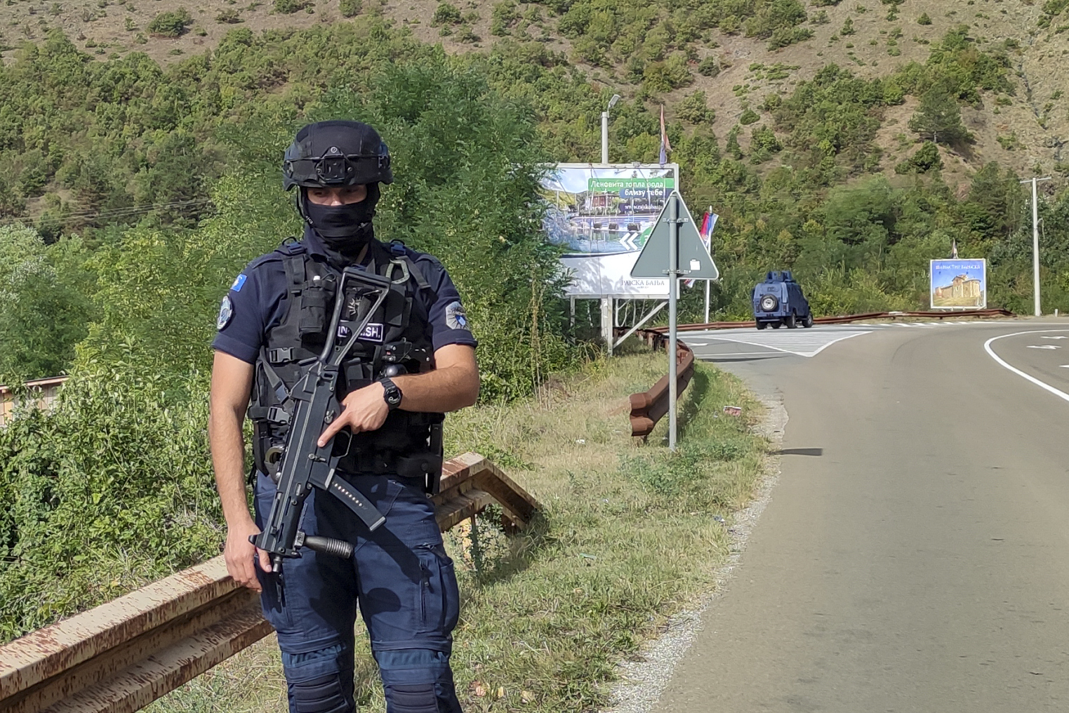Β. Κόσοβο: «Υπό έλεγχο» η πολιορκία στο μοναστήρι όπου είχαν ταμπουρωθεί ένοπλοι άνδρες – Τέσσερις νεκροί